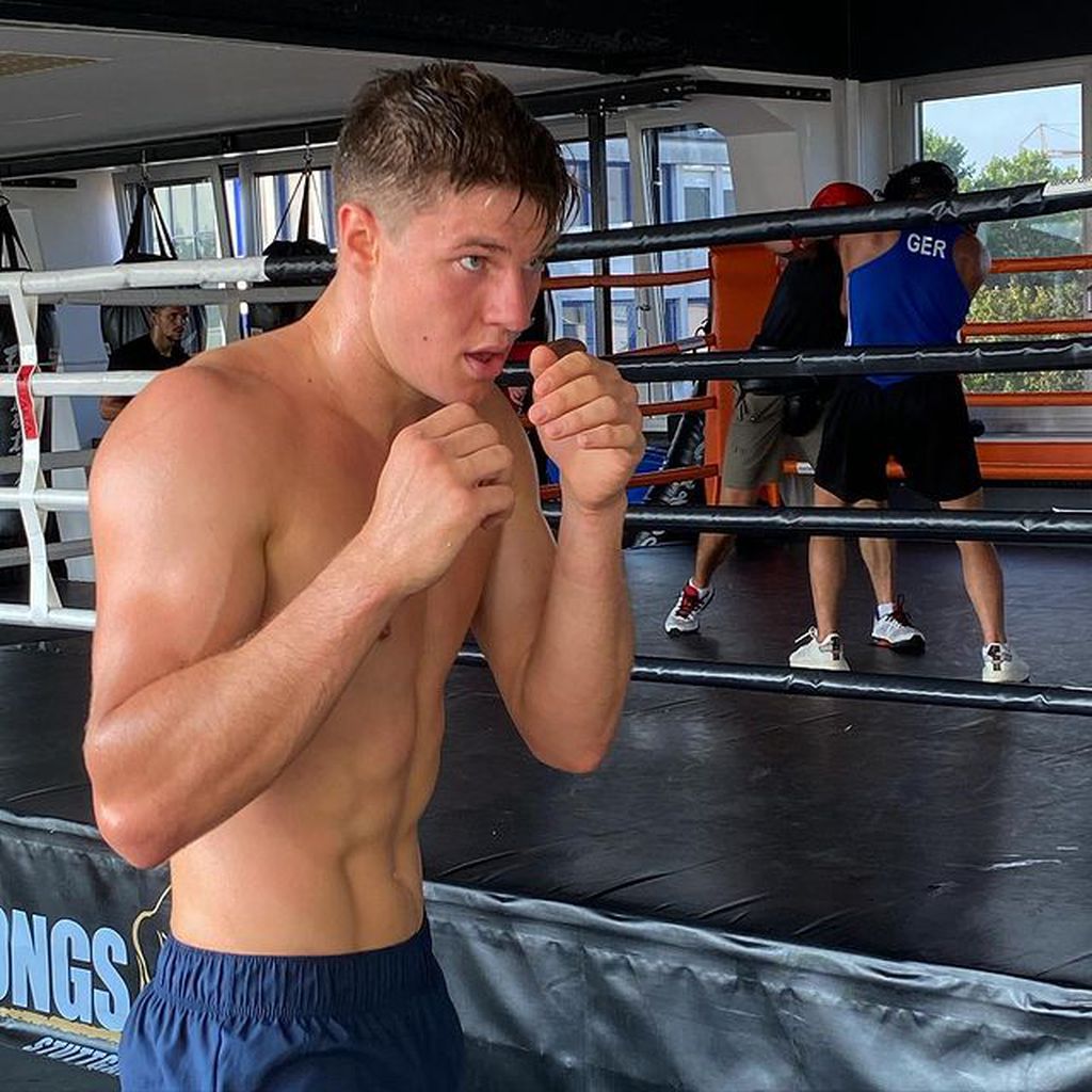 Simon Zachenhuber, Boxer