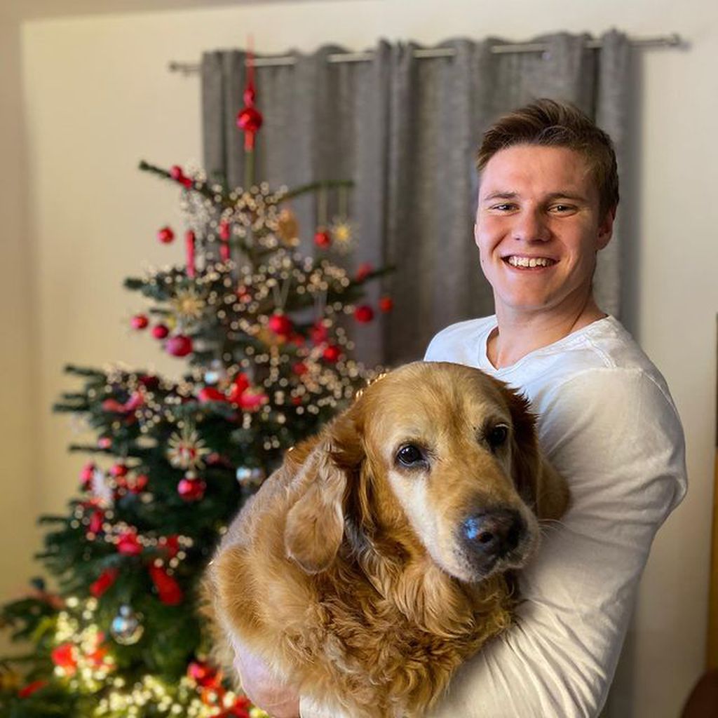 Simon Zachenhuber mit seinem Hund