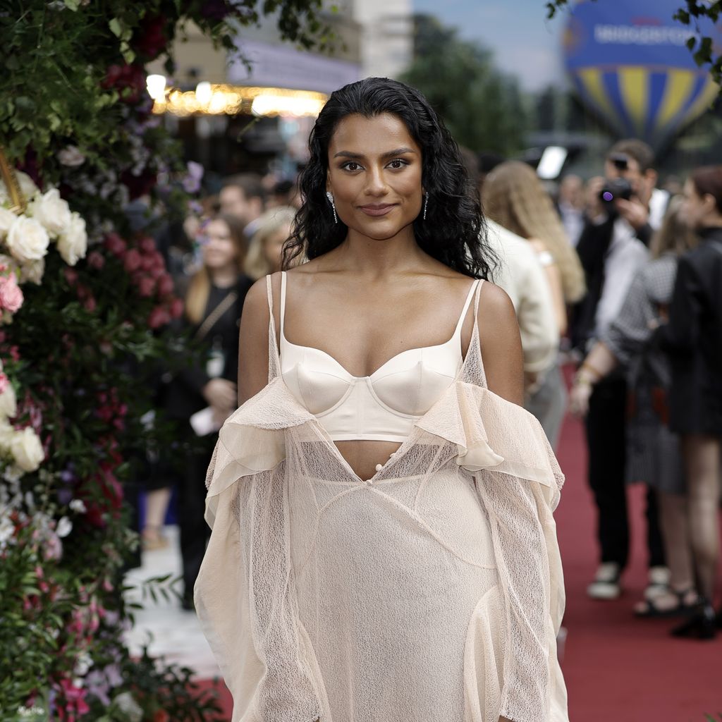 Simone Ashley im Juni 2024