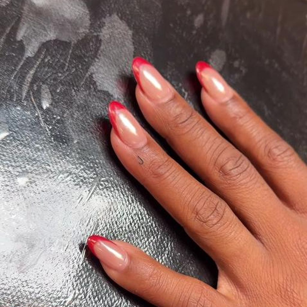 Simone Biles' Finger, 2024
