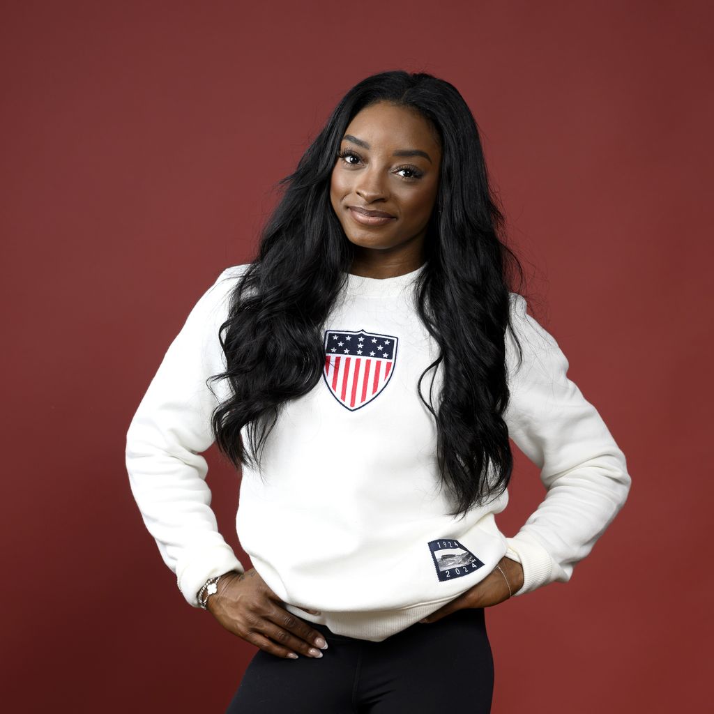 Simone Biles, Profiturnerin