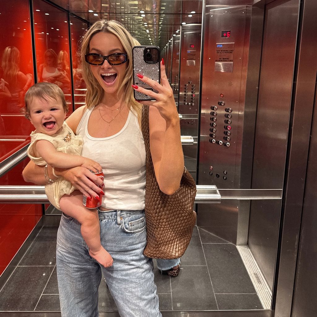 Simone Holtznagel und Gia, Dezember 2024