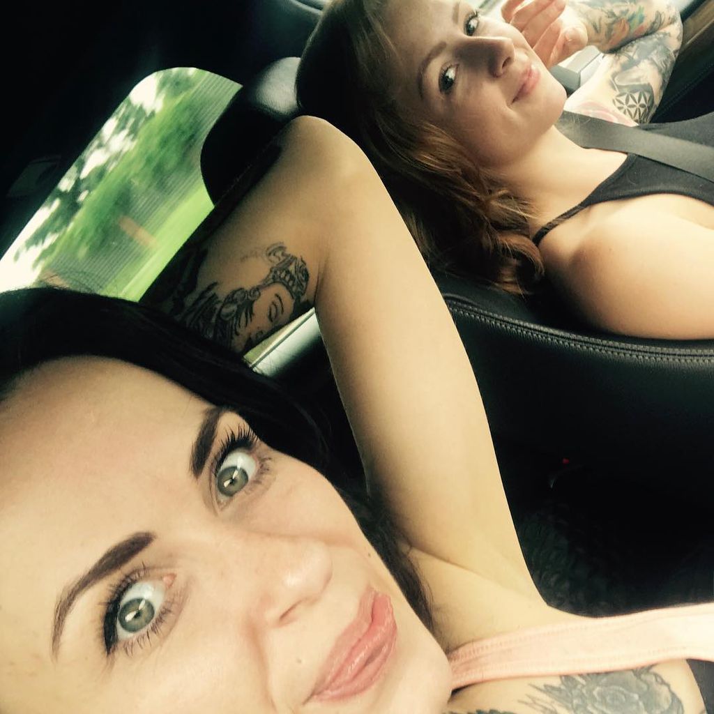 Sina Minou und Denise Duck