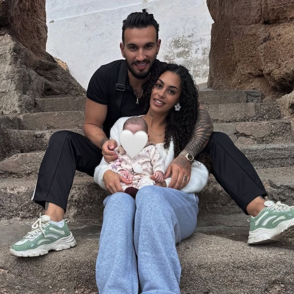 Siria Long, Alessio und ihre Tochter Elea, Italien 2025