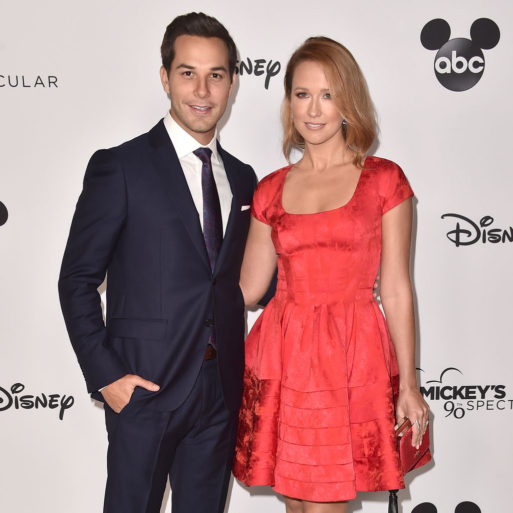 Skylar Astin und Anna Camp im Oktober 2018