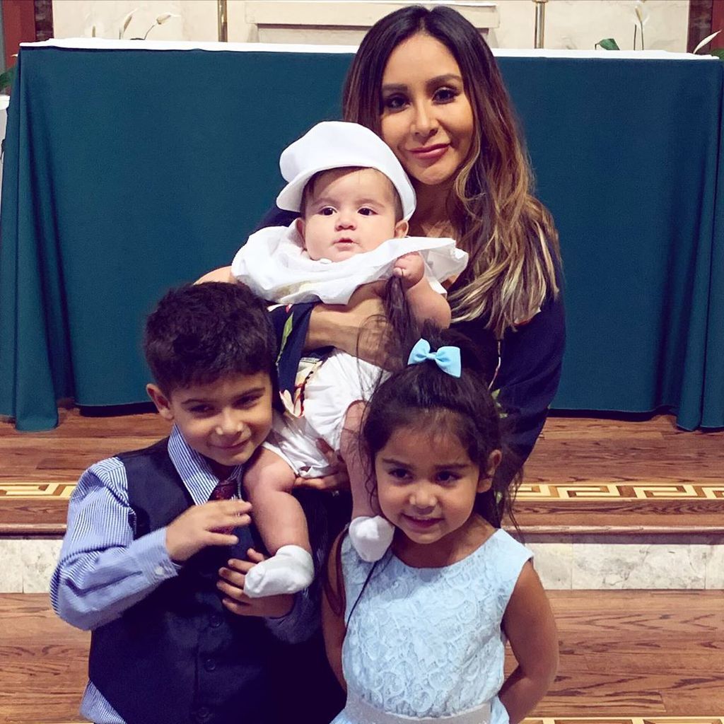 Snooki mit ihren Kindern im November 2019