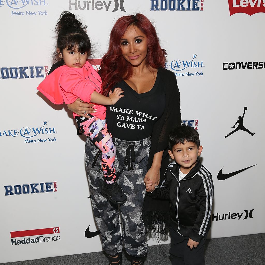 Snooki und ihre Kinder Giovanna und Lorenzo bei der New Yorker Fashion Week 2017