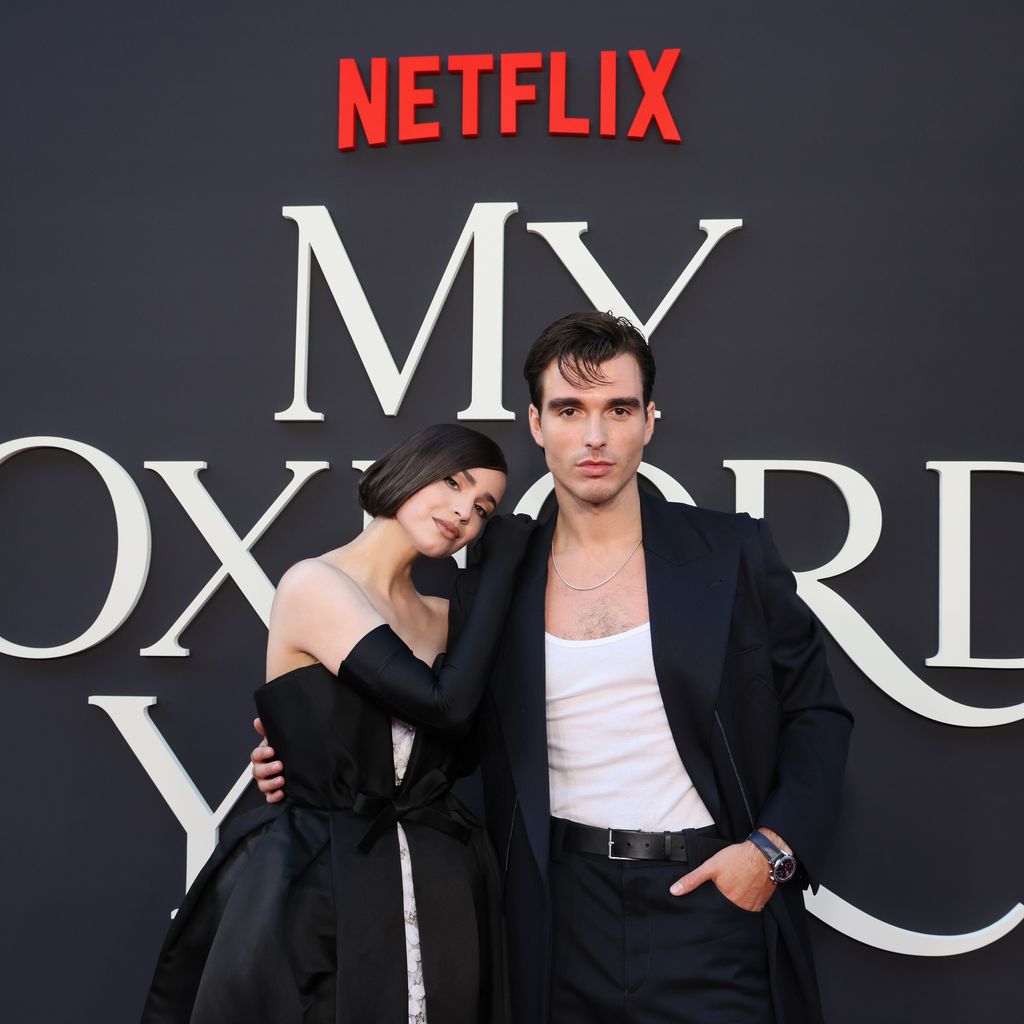 Sofia Carson und Corey Mylchreest auf der Premiere von "My Oxford Year"