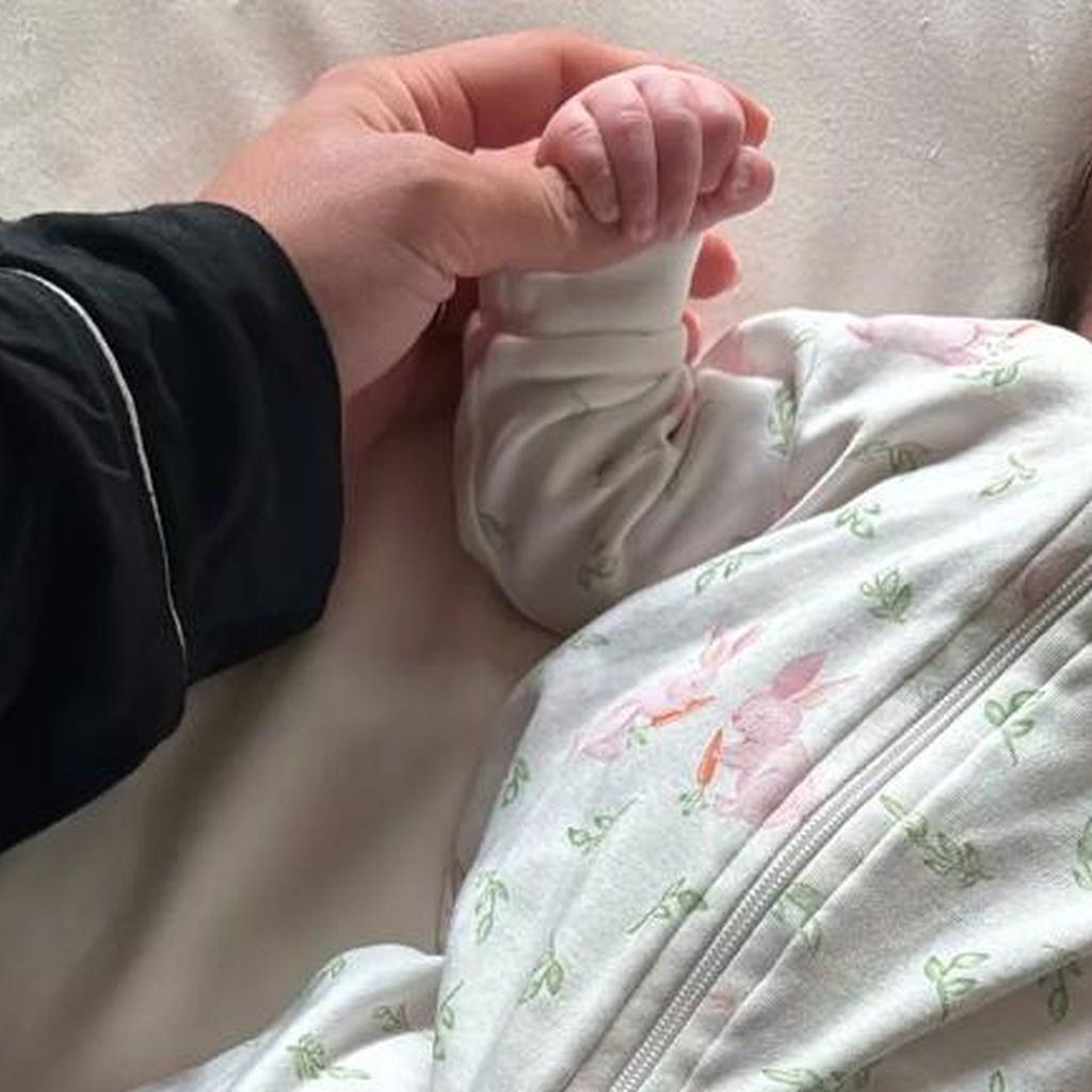 Sofia Grainge Richie und ihr Baby im Juni 2024