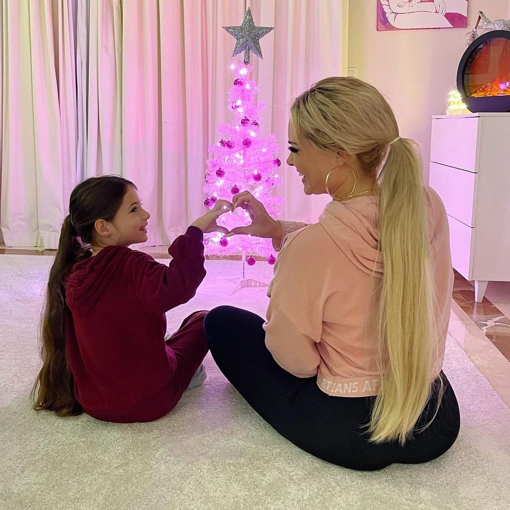 Sophia Cordalis und Daniela Katzenberger im Dezember 2021