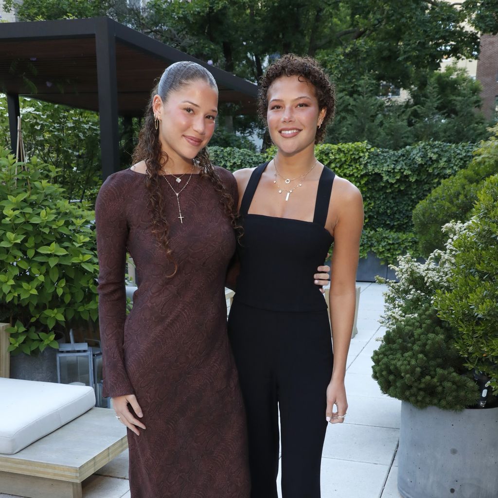 Sophia Strahan und Isabella Strahan bei der Launch-Party von Chasm in New York City am 20. Mai 2025