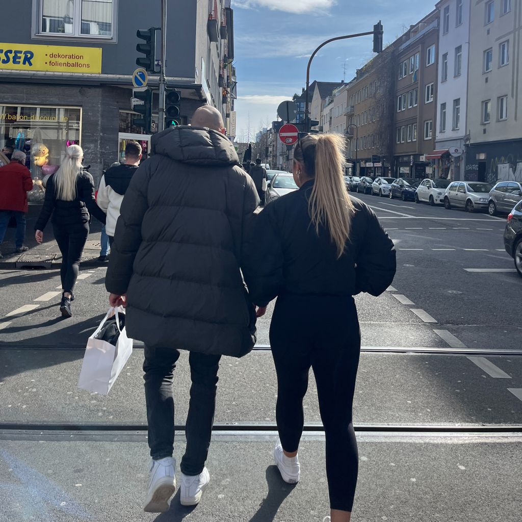 Sophia Thiel mit Raphael Birchner im März 2024