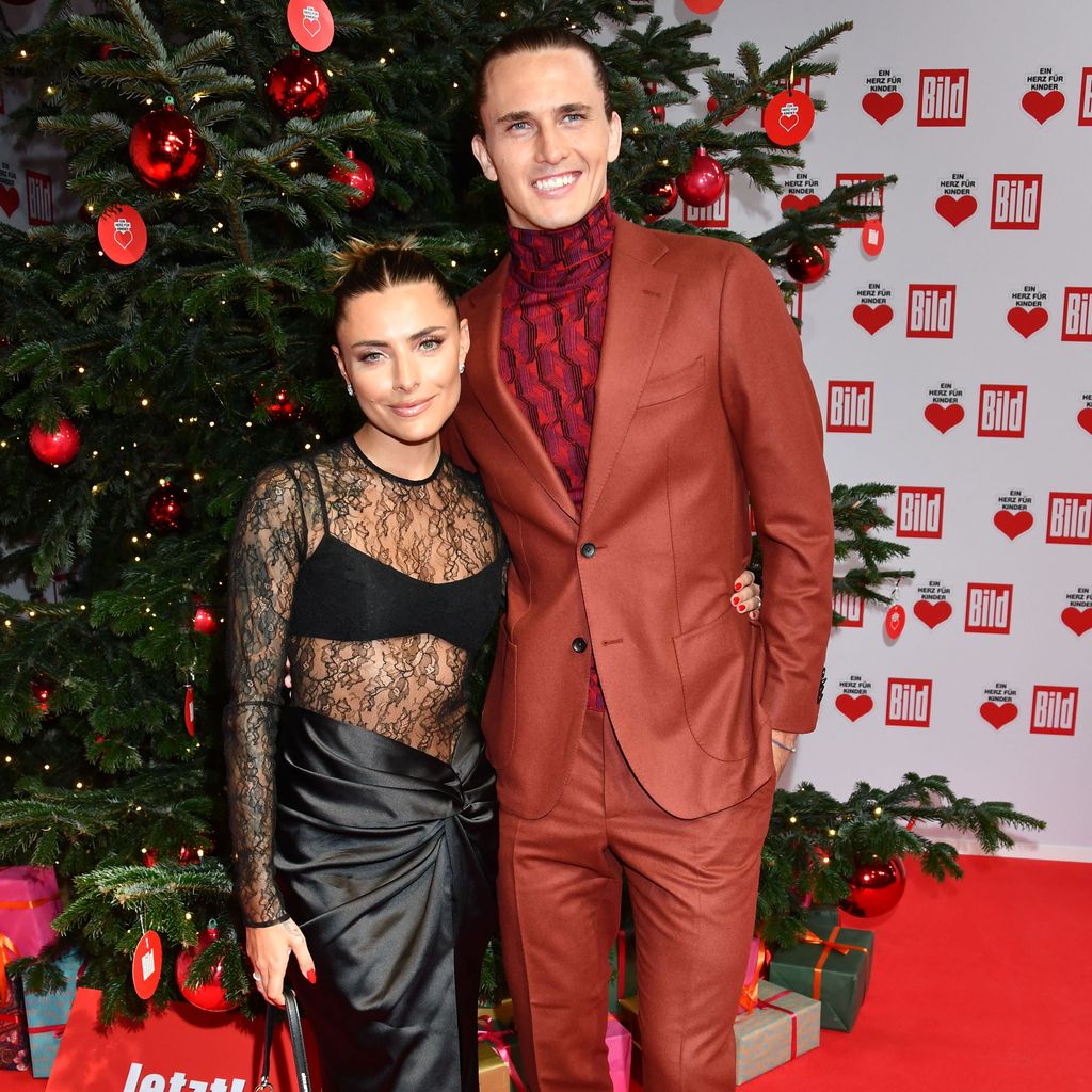 Sophia Thomalla und Alexander Zverev bei der "Ein Herz für Kinder"-Gala 2023