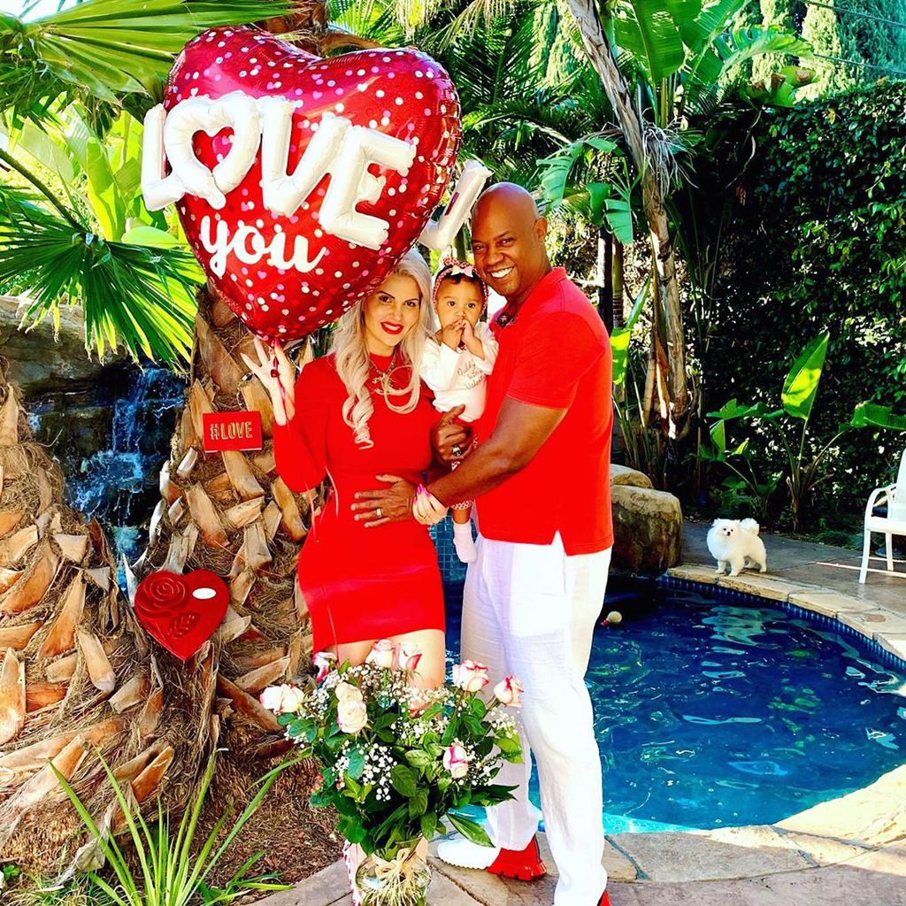 Sophia Vegas und Daniel Charlier mit ihrer Tochter in Beverly Hills