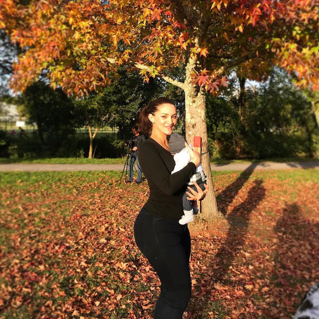 Sophie Brussaux mit ihrem und Drakes Baby Adonis im November 2017
