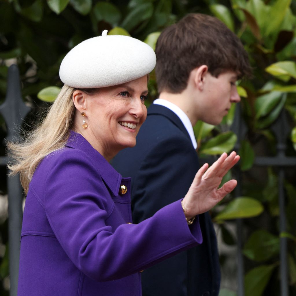 Sophie, Duchess of Edinburgh, und James, Earl of Wessex nach dem Ostergottesdienst in der St.-Georgs-Kapelle in Windsor