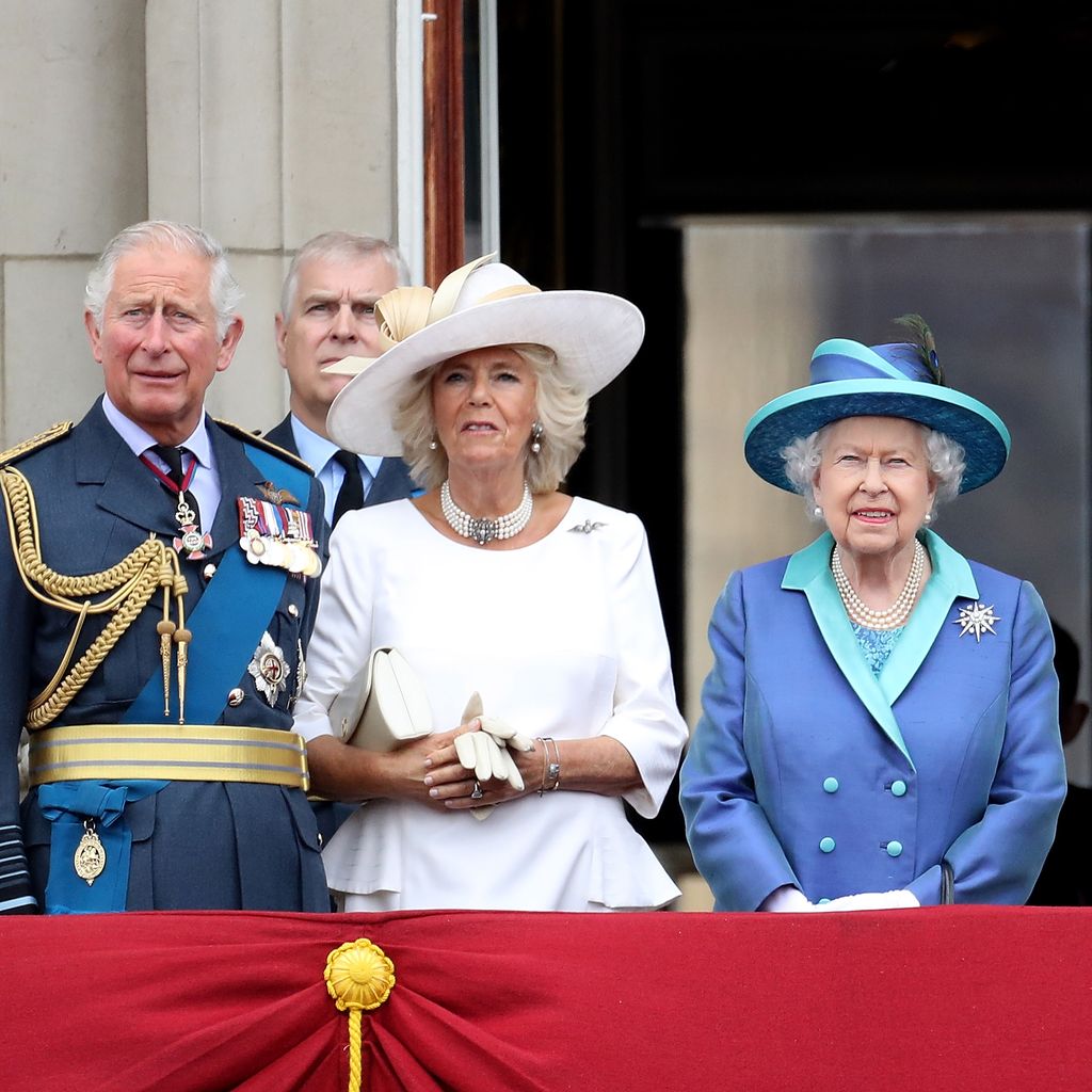 Sophie von Wessex, König Charles, Königsgemahlin Camilla, Queen Elizabeth II. und Prinz Andrew