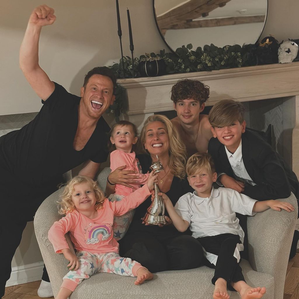 Joa Swash und Stacey Solomon mit ihren Kindern, September 2024