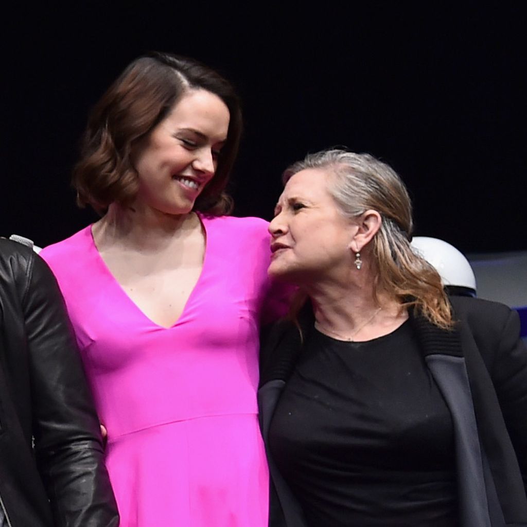 V.r.: Carrie Fisher, Daisy Ridley, John Boyega und "Star Wars"-Kollegen
