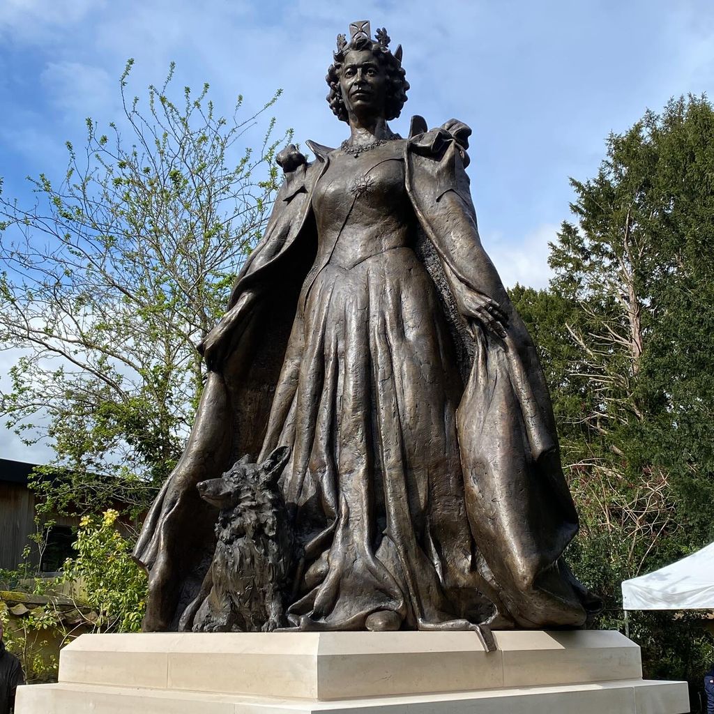Statue von Queen Elizabeth II. in Rutland