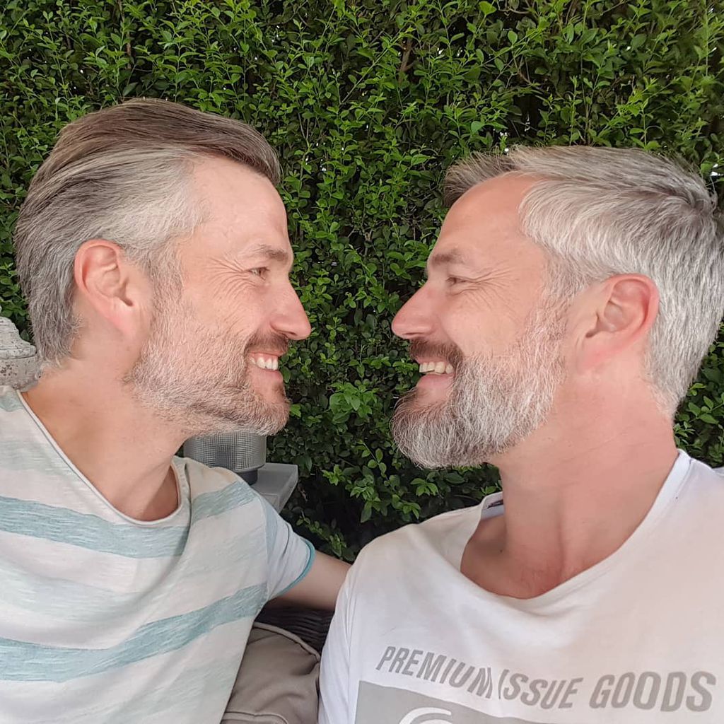 Stefan Bockelmann mit seinem Zwillingsbruder John, Juli 2020