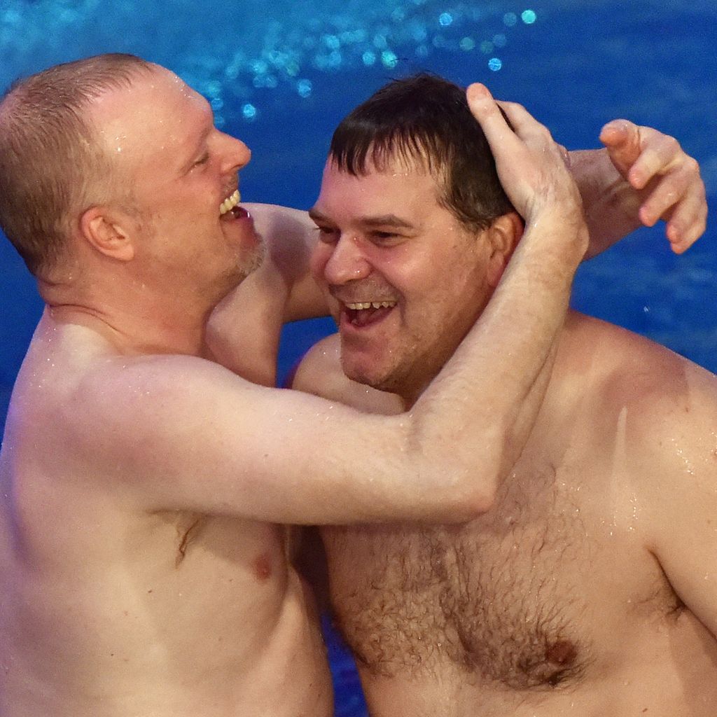 Stefan Raab und Elton beim Turmspringen 2015