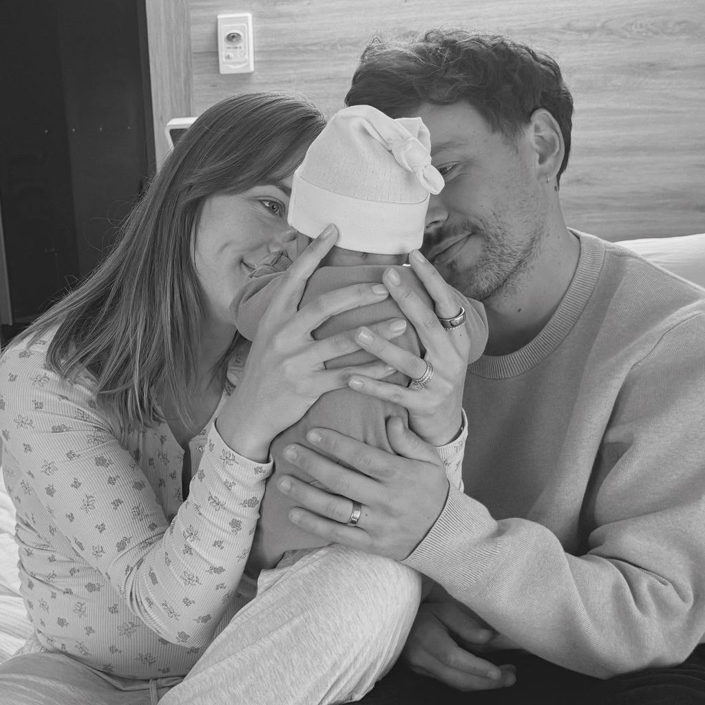 Steph Claire Smith und Josh Miller mit ihrer Tochter Billie Claire, Mai 2025