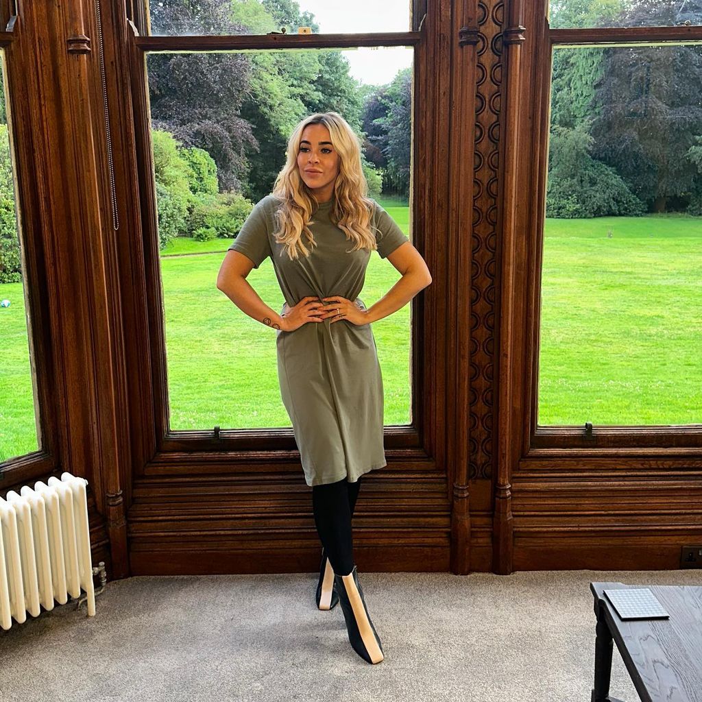 Stephanie Davis, TV-Bekanntheit