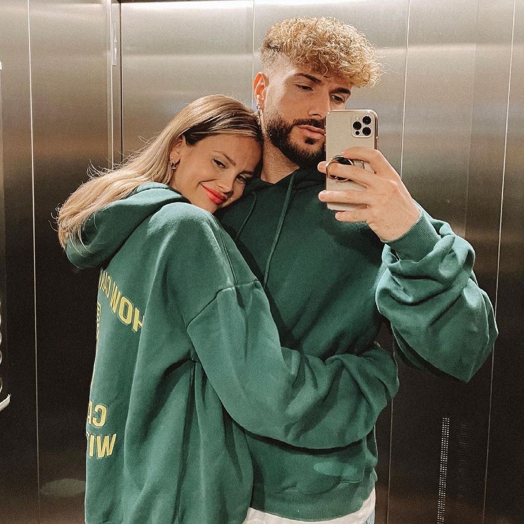 Die "Love Island"-Stars Stephanie Schmitz und Julian Evangelos