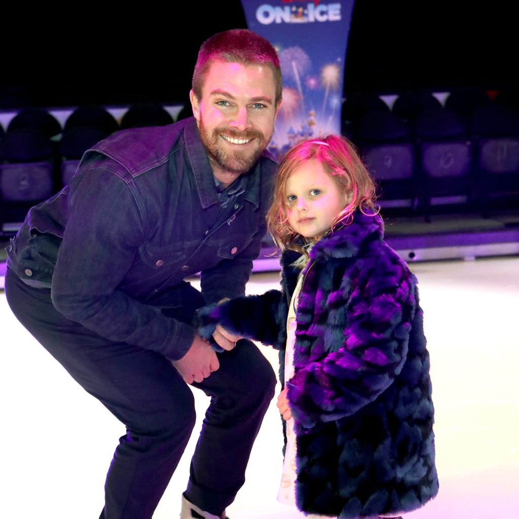 Stephen Amell mit seiner Tochter Maverick Alexandra