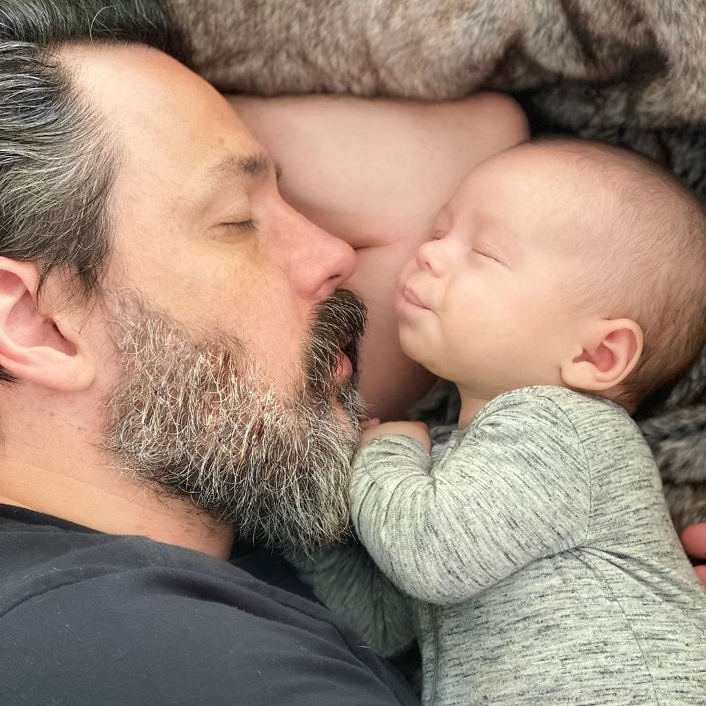 Steve Kazee und sein Baby Callum