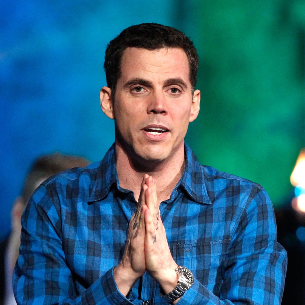 Steve-O beim Comedy Central Roast of Charlie Sheen