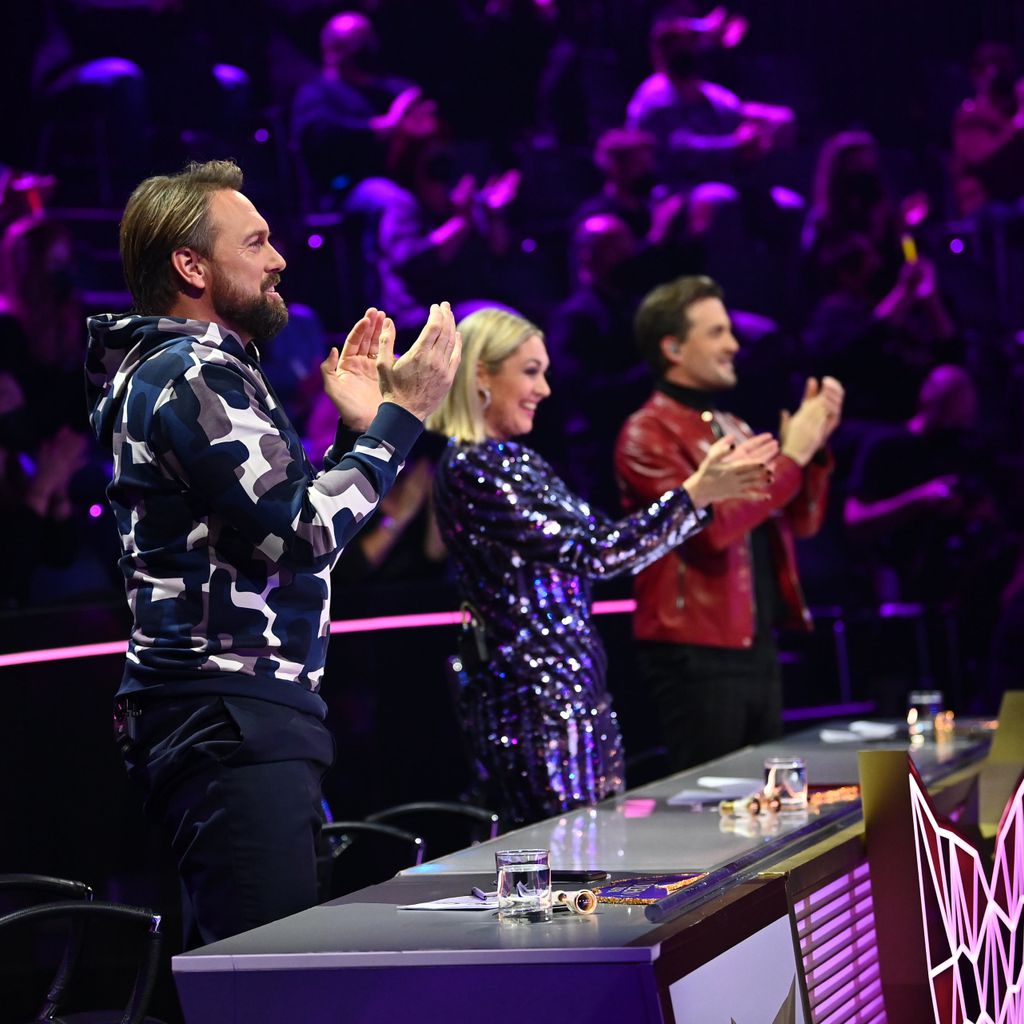 Steven Gätjen, Ruth Moschner und Alexander Klaws bei "The Masked Dancer"