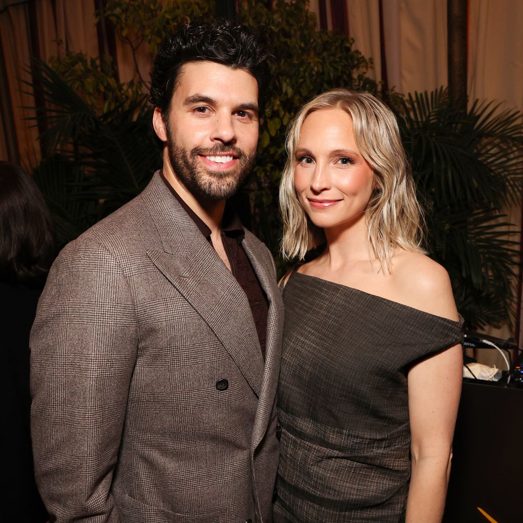 Steven Krueger und Candice King im Februar 2025