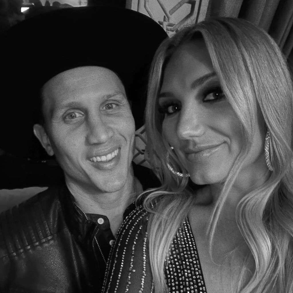 Steven Olesky und Brooke Hogan