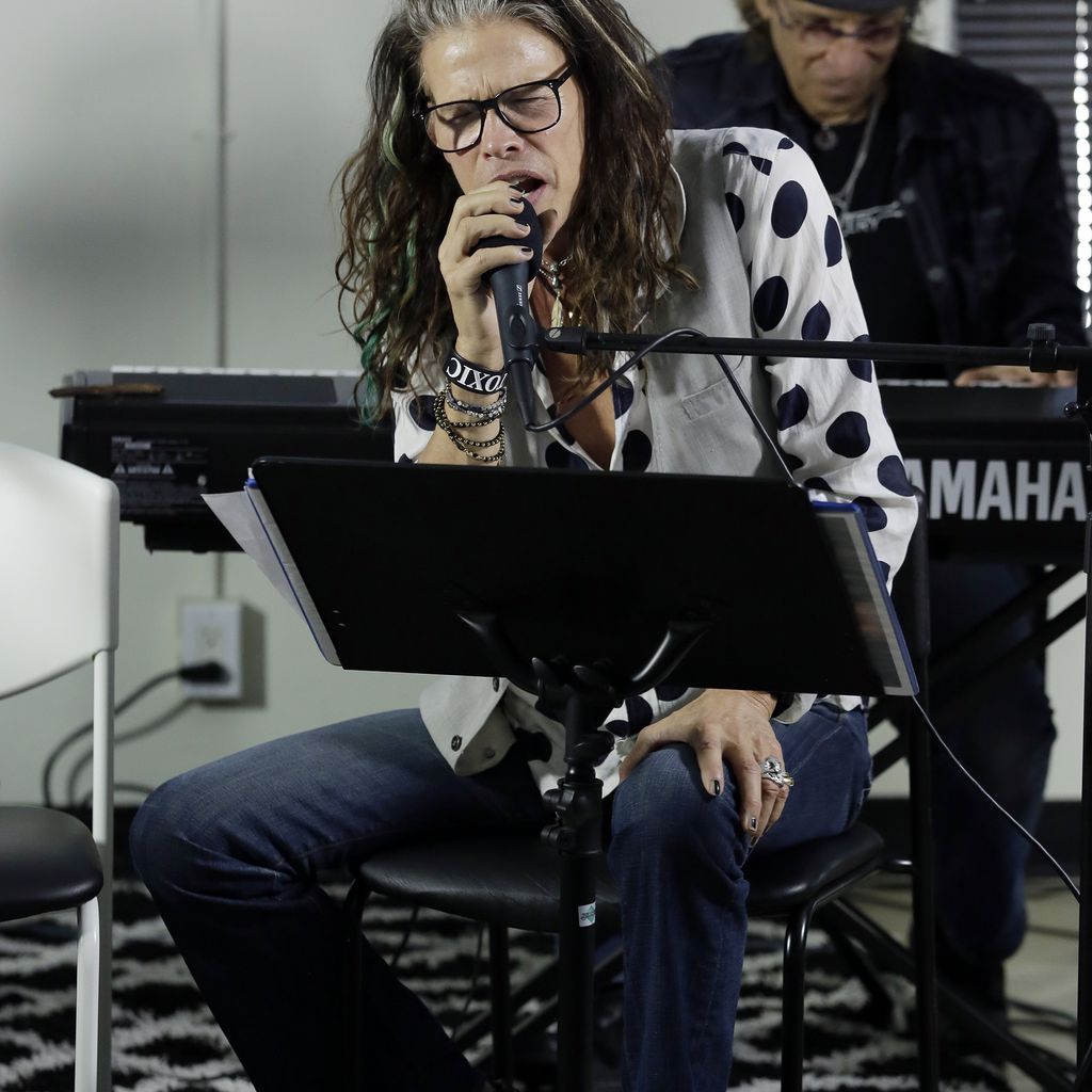 Steven Tyler, Sänger