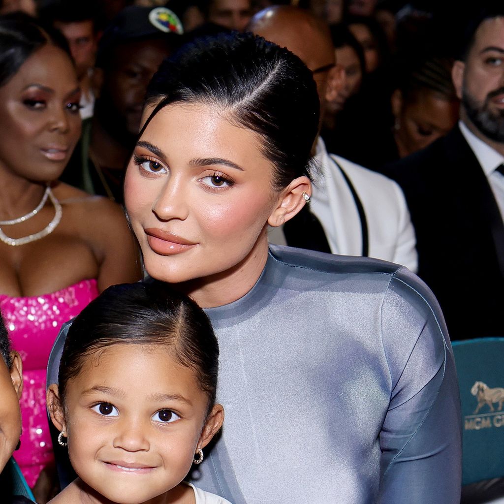 Kylie Jenner mit ihrer Tochter Stormi Webster