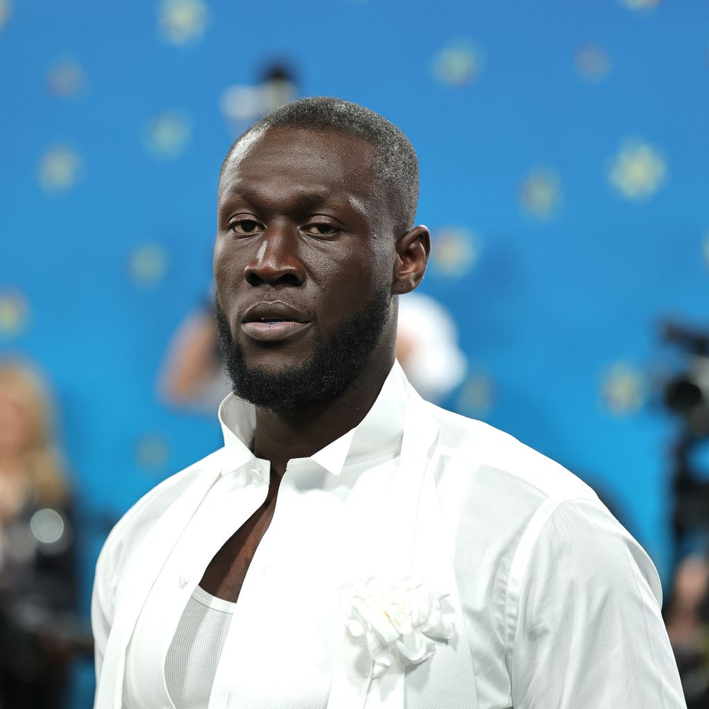 Stormzy bei der Met Gala 2025 im Metropolitan Museum of Art in New York