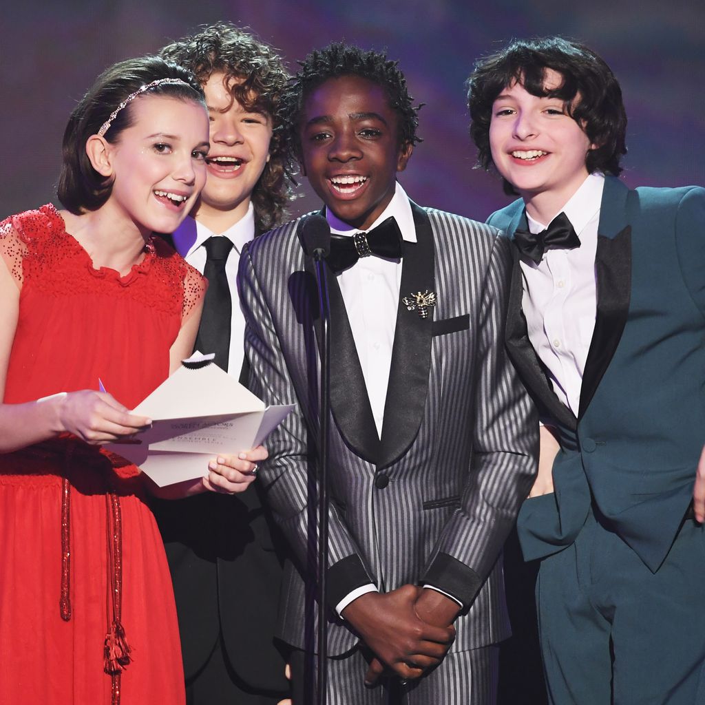 Millie Bobby Brown, Gaten Matarazzo, Caleb McLaughlin und Finn Wolfhard bei den SAG Awards 2017