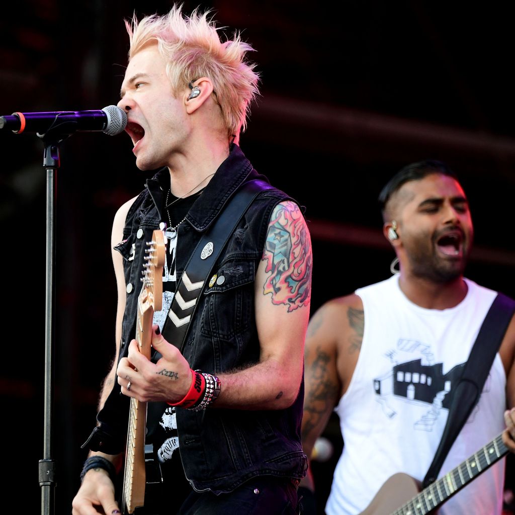 Deryck Whibley, Sum-41-Frontmann