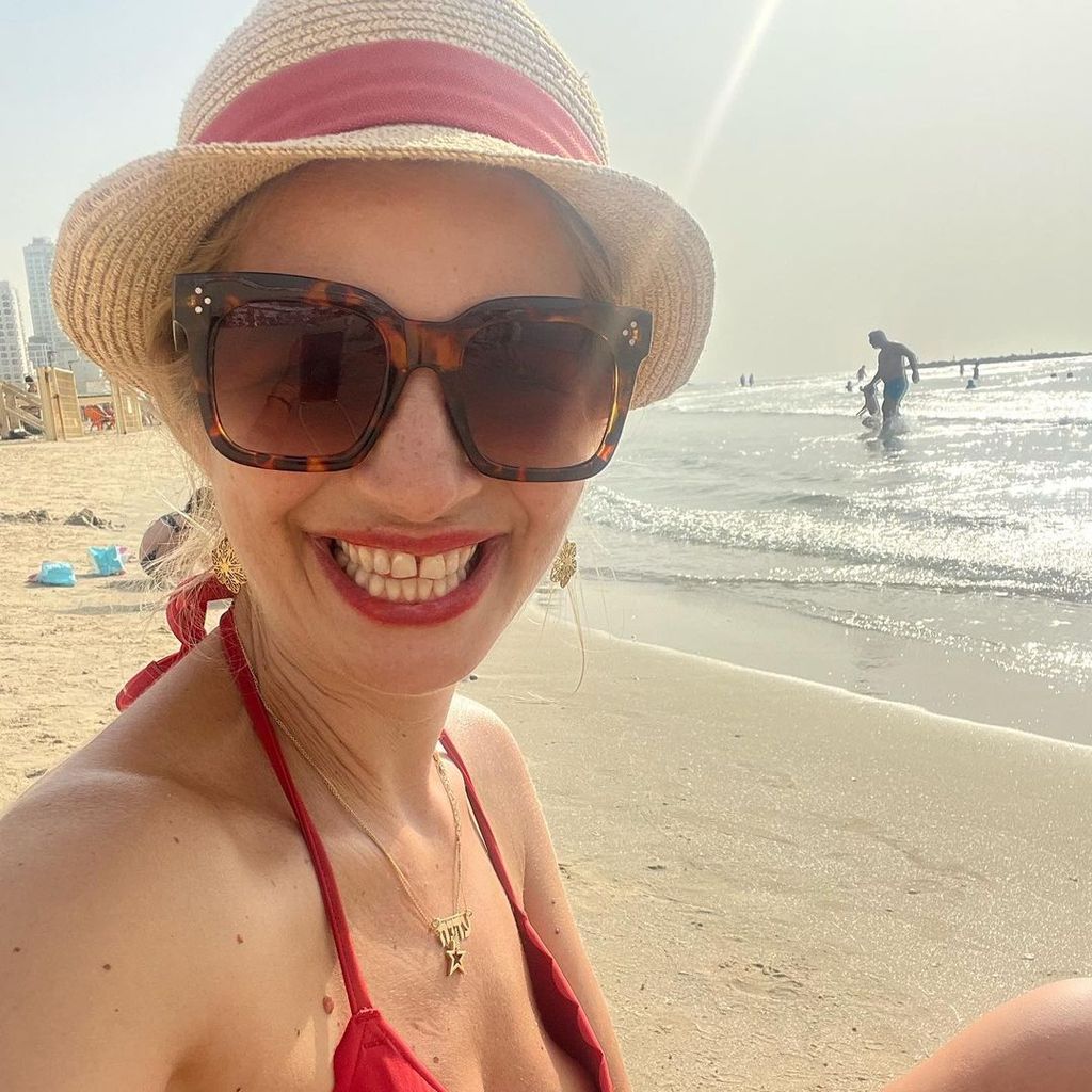 Susan Sideropoulos im Urlaub in Tel-Aviv