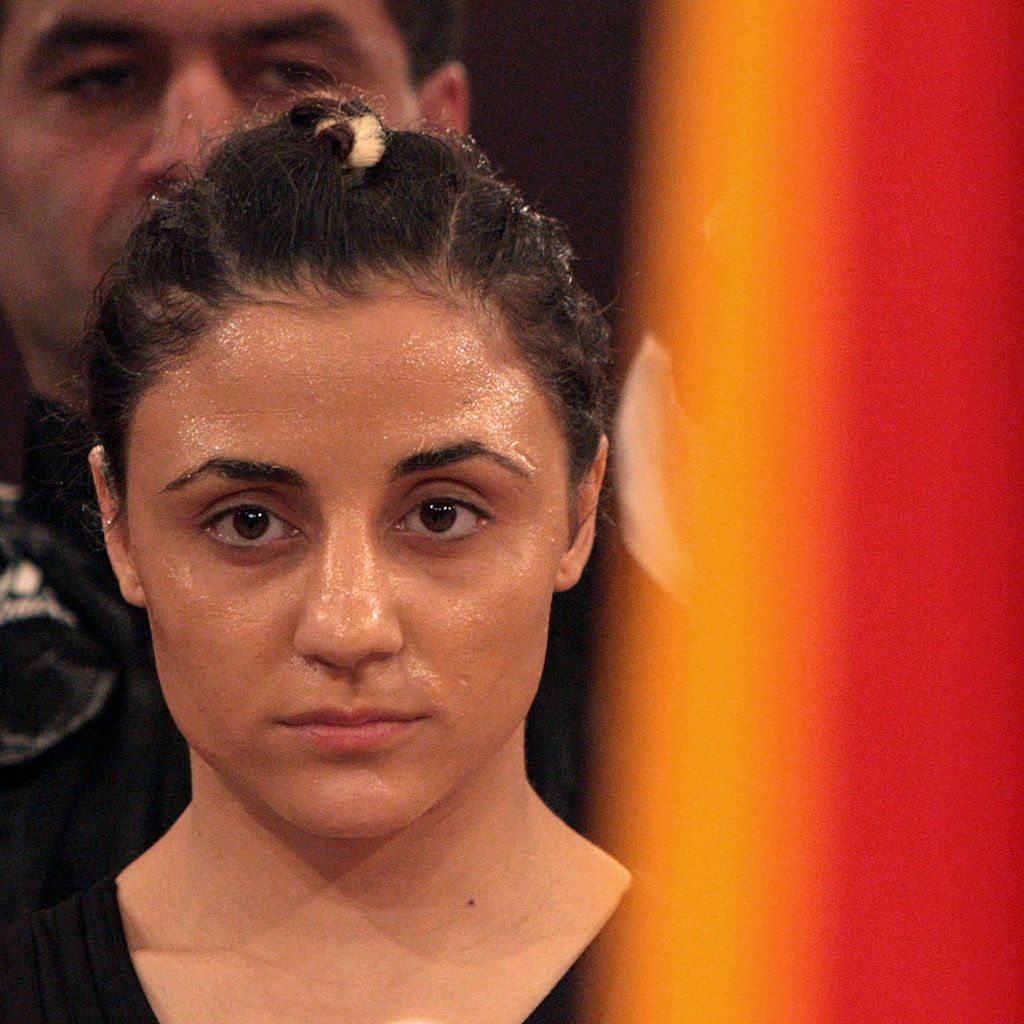 Susi Kentikian, Profiboxerin