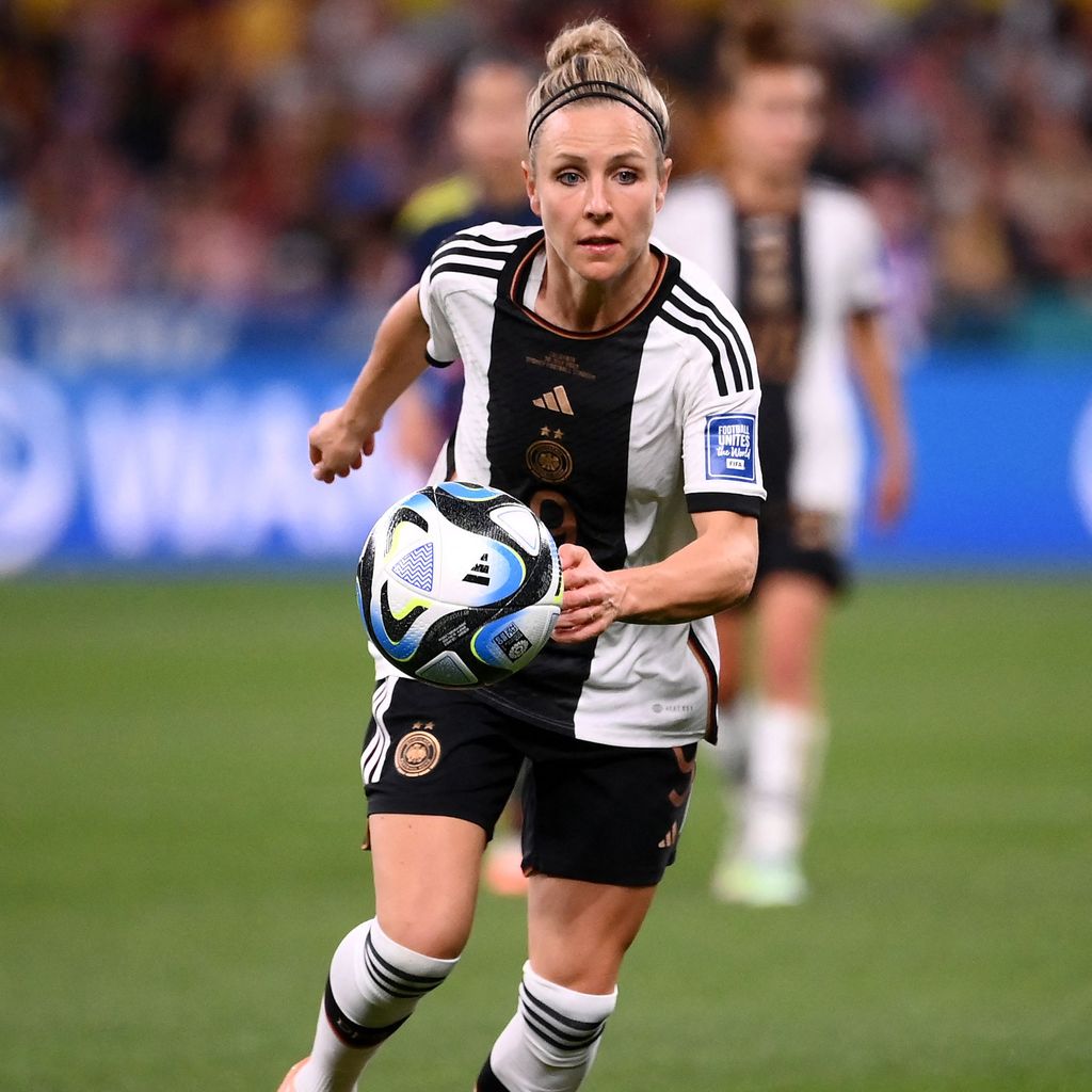 Svenja Huth, Nationalspielerin