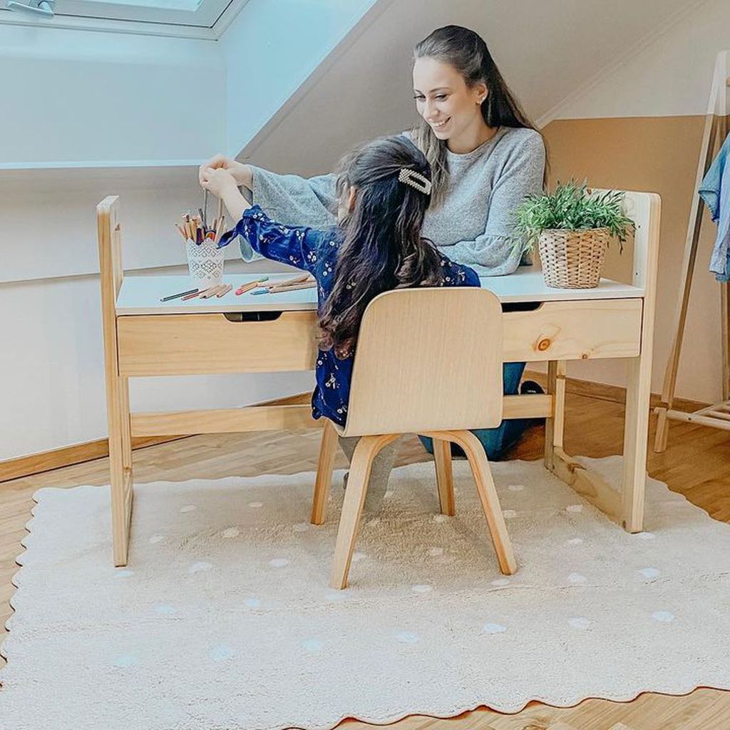Svenja Theißen mit ihrer Tochter