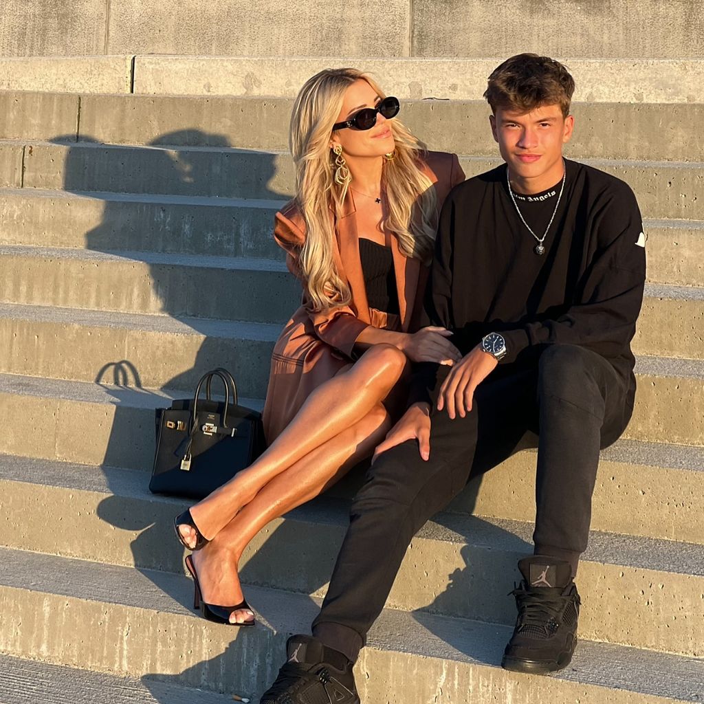 Moderatorin Sylvie Meis mit ihrem Sohn Damian