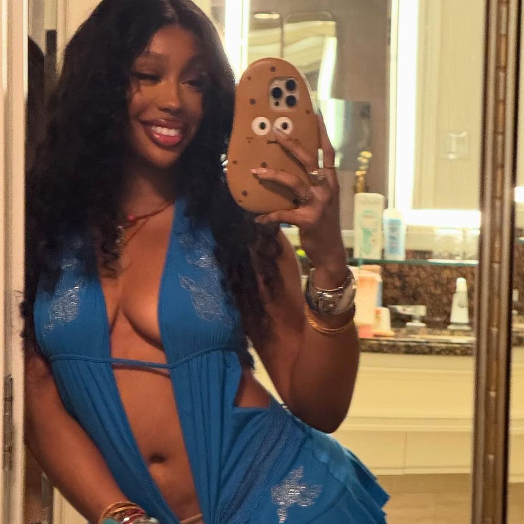 SZA zeigt ihren Fans auf Instagram ihr gewagtes Outfit