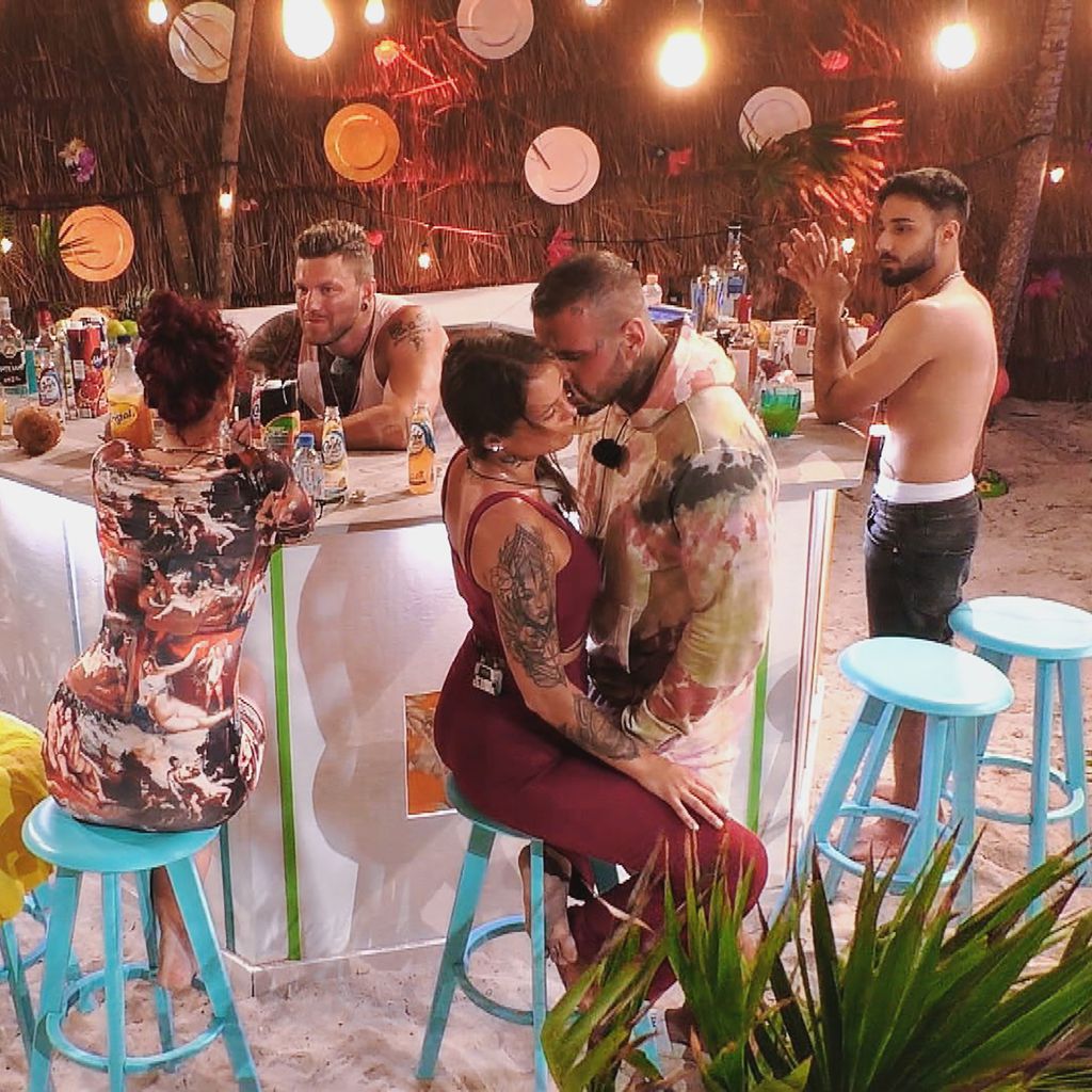 Szene aus "Ex on the Beach" Staffel zwei