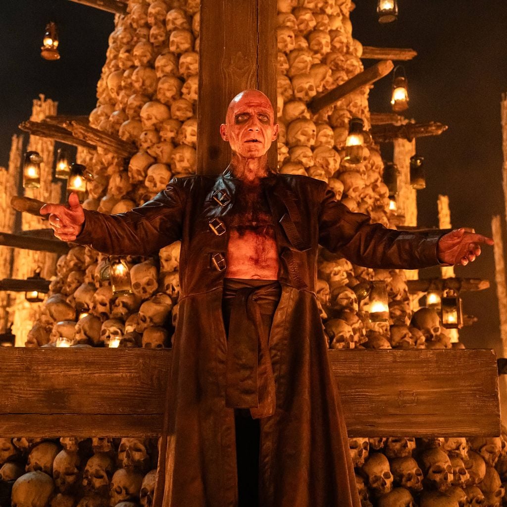 Szenenbild mit Ralph Fiennes aus "28 Years Later: The Bone Temple" (2026)
