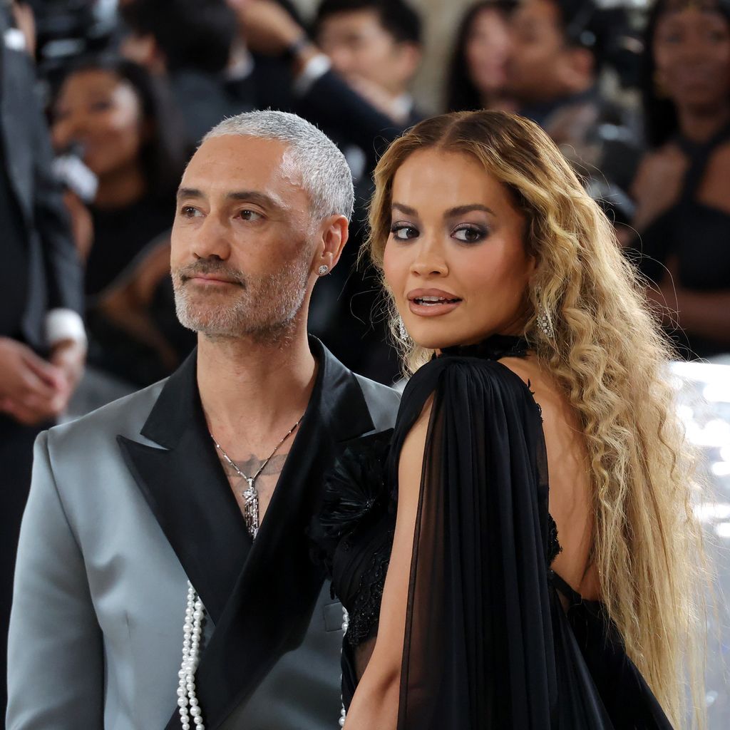 Taika Waititi und Rita Ora