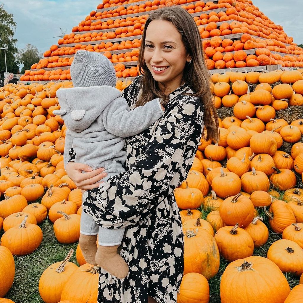 "Take Me Out"-Svenja mit ihrem Sohn im Oktober 2022